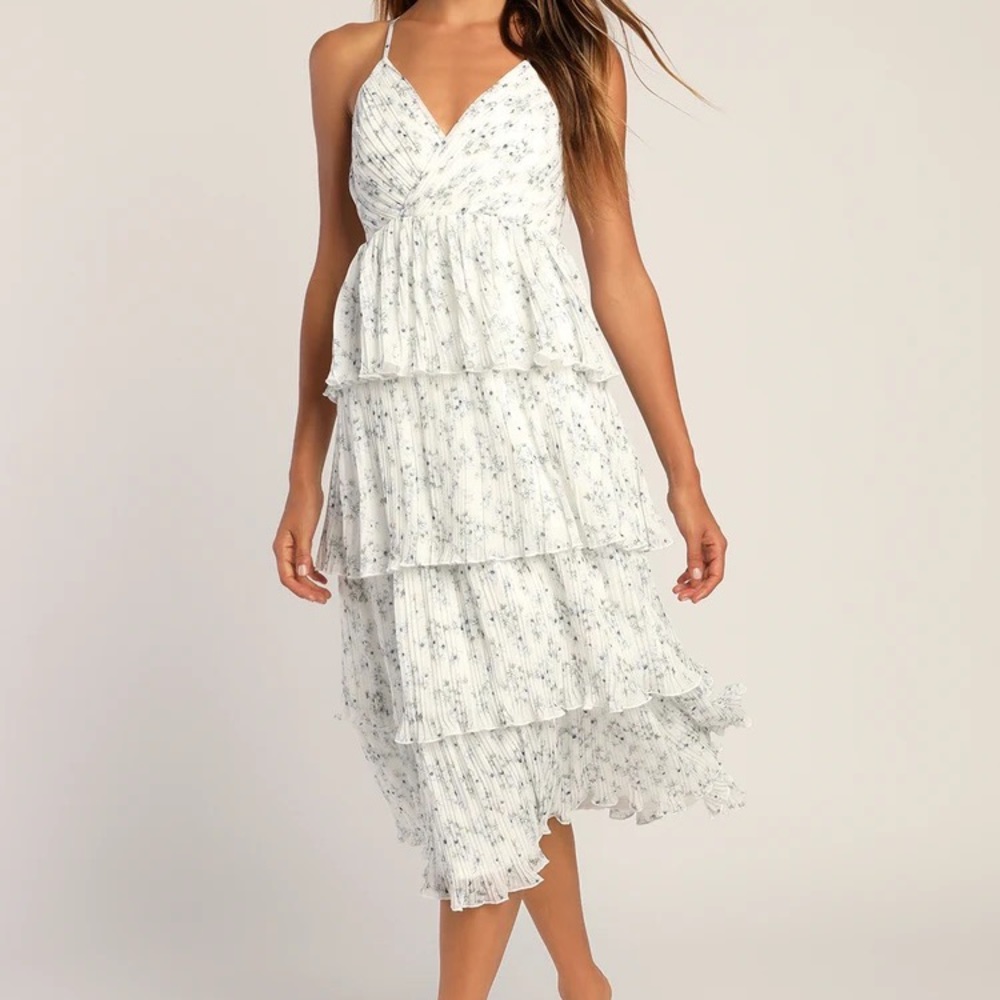 NWT Lulus Floral Tiered Chiffon Dress size S